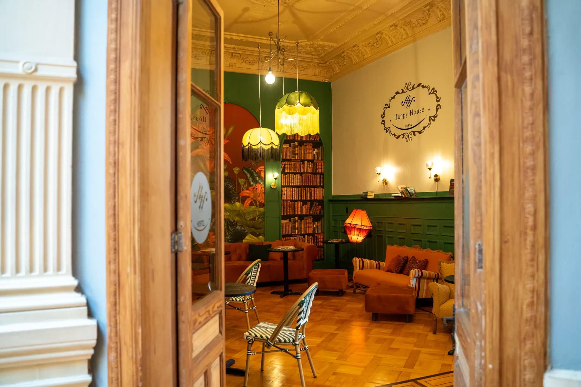 Areas Comunes at Happy Hostel Santiago — photo 1