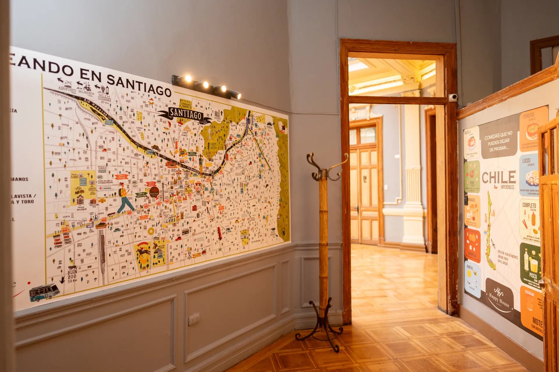 Areas Comunes at Happy Hostel Santiago — photo 27