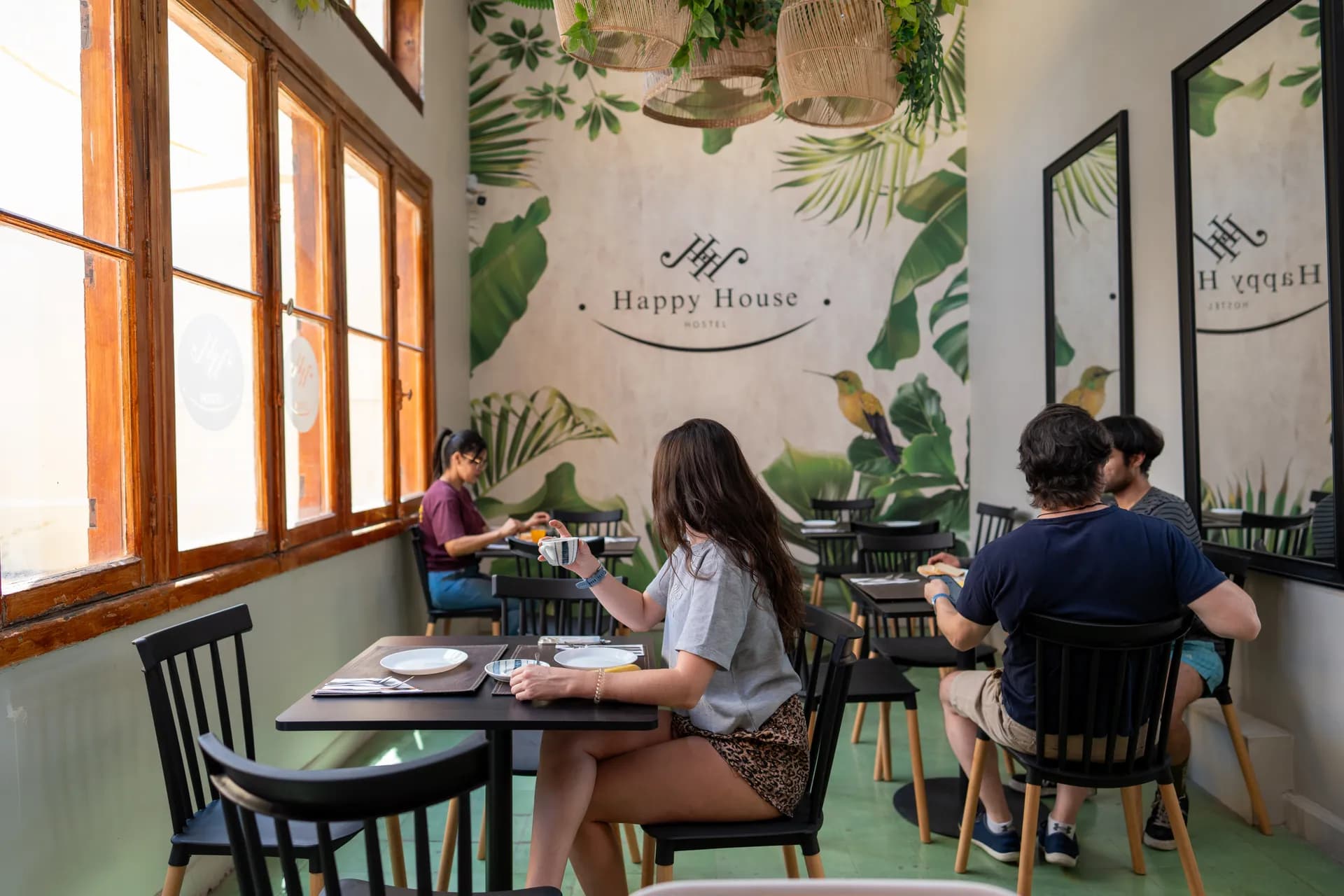 Areas Comunes at Happy Hostel Santiago — photo 31