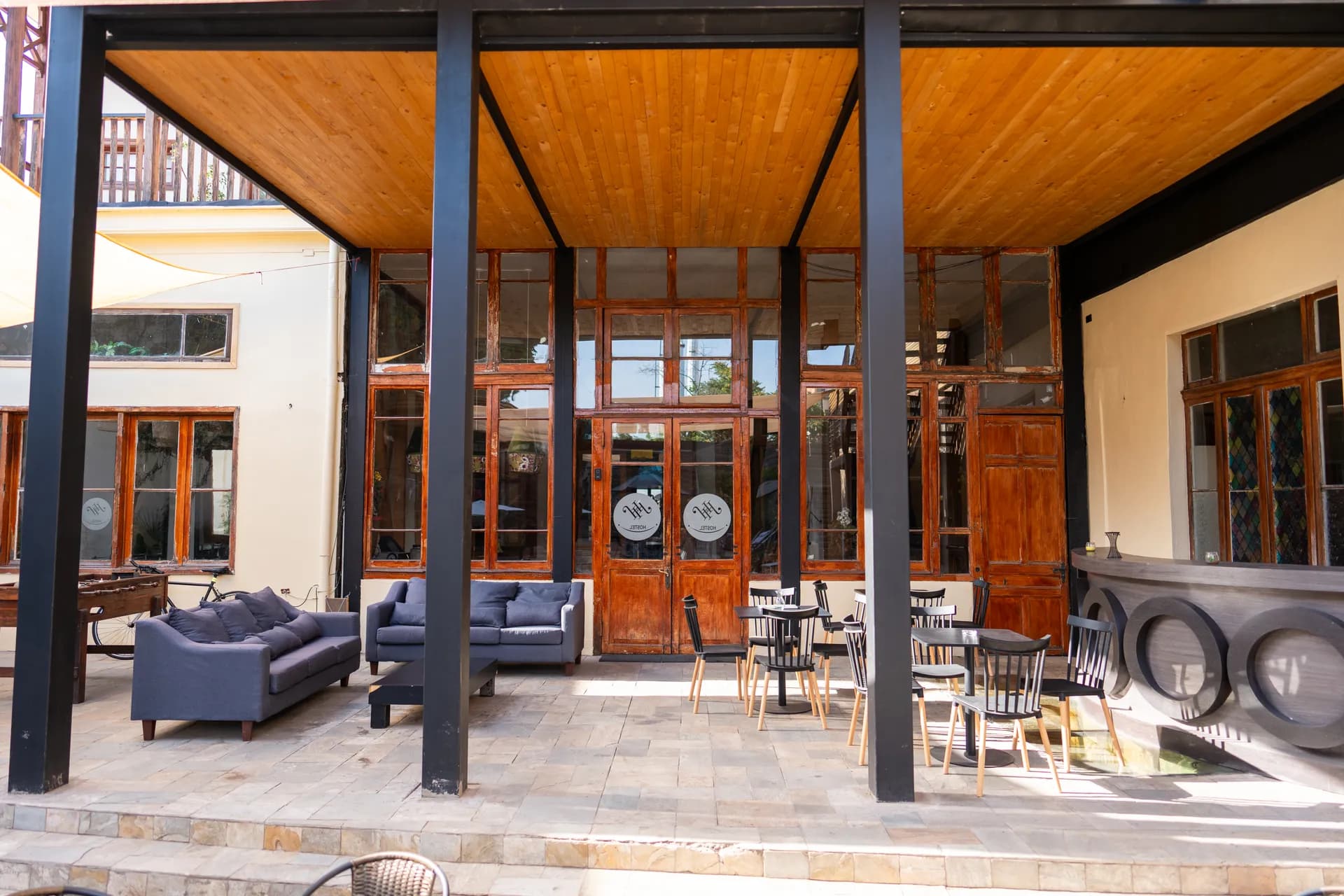 Jardin y Patio at Happy Hostel Santiago — photo 41